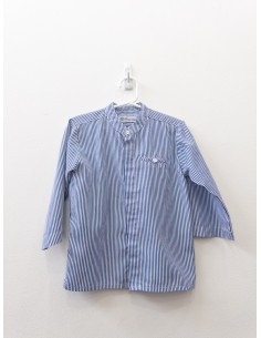 camisa rayas azules y blancas