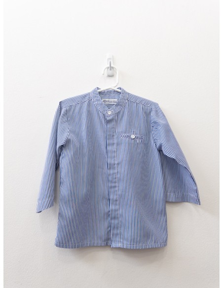 camisa rayas azules y blancas