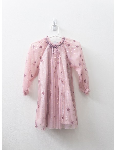 vestido rosado de tul con estrellas