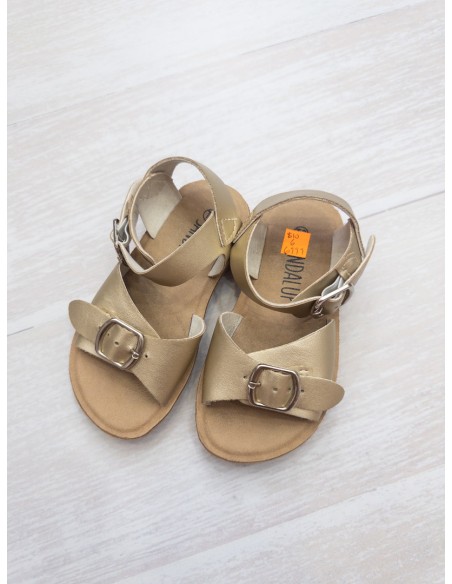 sandalias doradas