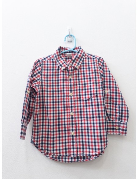 camisa cuadros rojos y negros