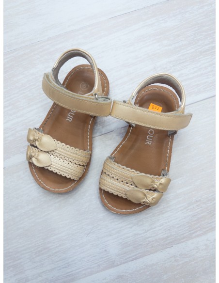 sandalias cuero doradas