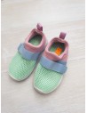 sneakers verde con azul y rosado