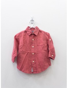 camisa color rojo salmon