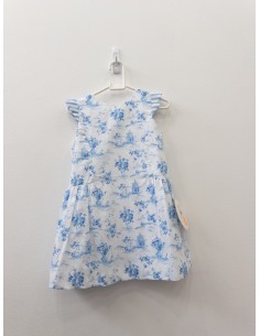 vestido blanco con dibujos celestes