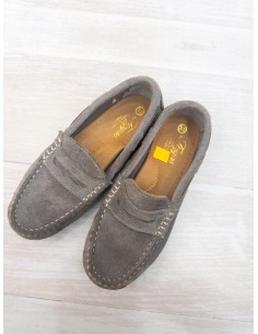 mocasines grises