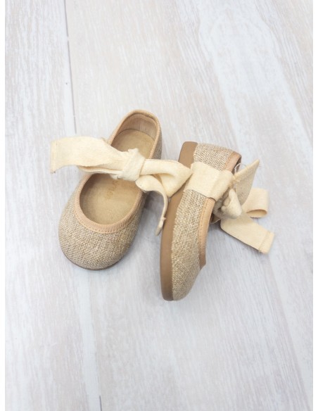 zapatos beige de lona