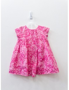 vestido fucsia con flores