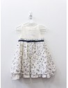 vestido blanco con mariposas y cituron negro