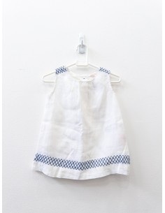 vestido blanco lino con bordado azul