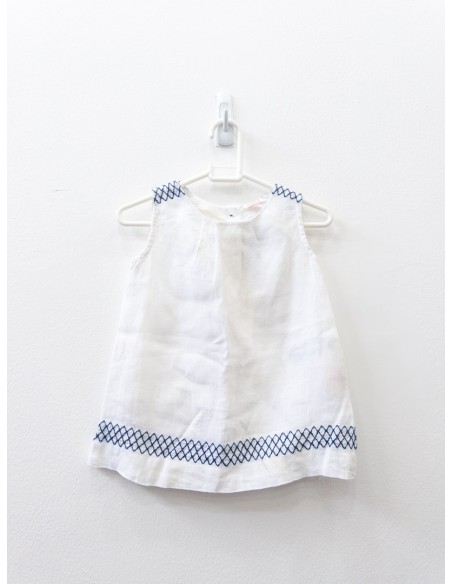 vestido blanco lino con bordado azul