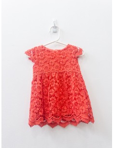 vestido rojo de encaje