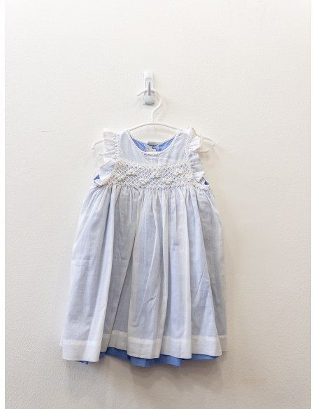 vestido celeste con blanco y nido de abeja