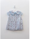 top celeste con flores rosadas