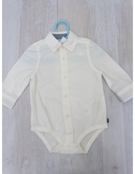 monito blanco tipo camisa