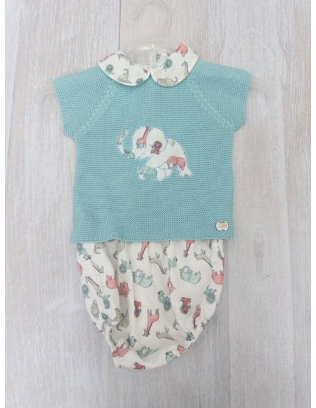 set blusa bordada turquesa con cubre pañal de animales