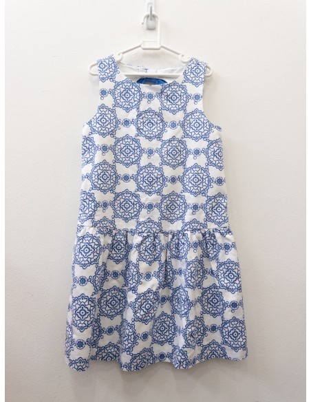 vestido blanco dibujos azules
