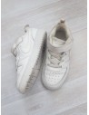 sneakers blancos