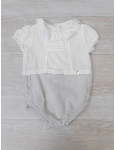 enterizo bordado gris con blanco