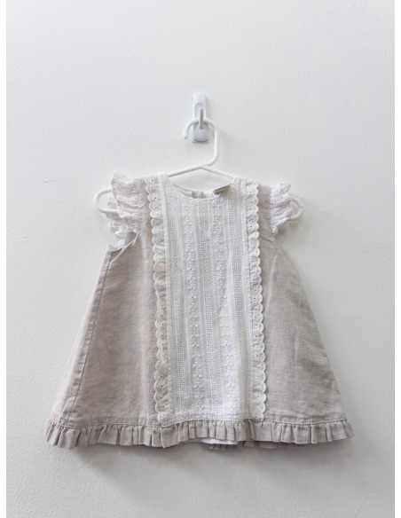 vestido beige con centro blanco