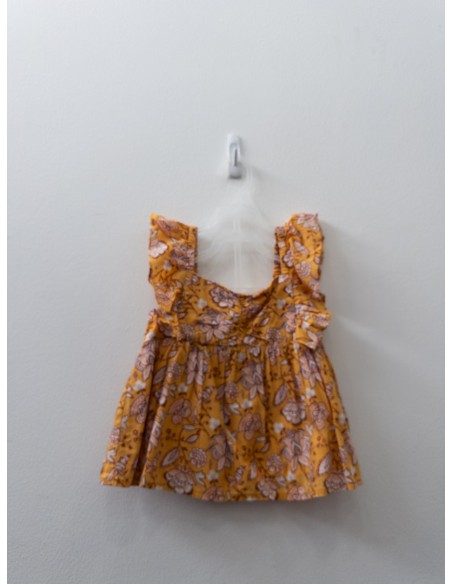 set mostaza de short y blusa con flores