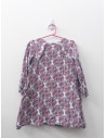 vestido beige con flores rosadas