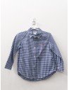 camisa cuadros azules logo rojo