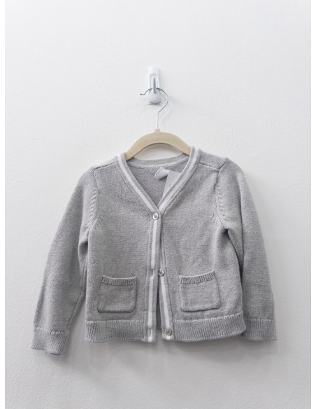 sweater gris