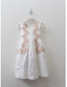 vestido blanco con detalles rosa