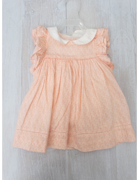 vestido rosado con cuello blanco, con calzon