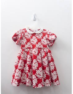 vestido rojo con flores blancas