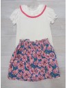set falda flores y top blanco con detalle fucsia