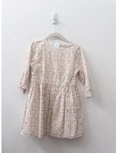 vestido blanco con cuadros rosa y flores