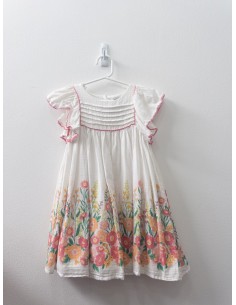 vestido blanco con flores flores rojas y naranjas