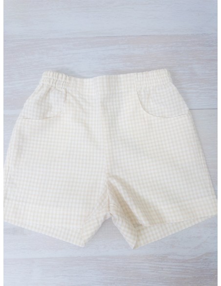 short cuadros blancos y beige