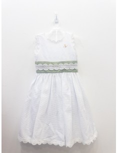vestido blanco con fajin verde