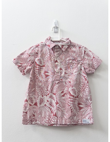 camisa roja con beige hojas