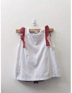 set short y top blanco con rojo brilloso