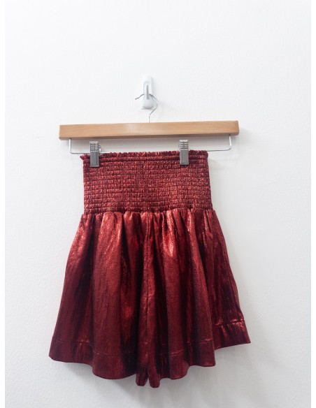 set short y top blanco con rojo brilloso