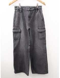 jean negro estilo cargo