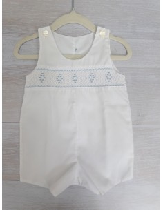 enterizo blanco con bordado celeste