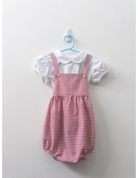 set romper cuadros rojos y blancos y top blanco
