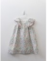 vestido sin mangas blanco con hojas verdes y flores rosadas