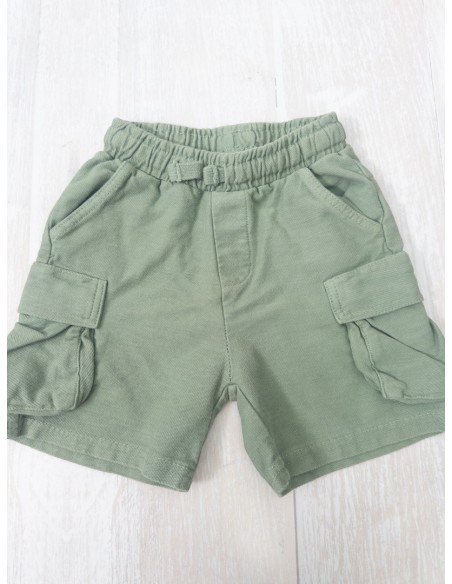 short cargo verde militar
