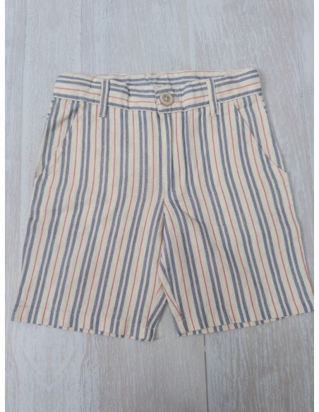 short beige con rayas azules y rojas
