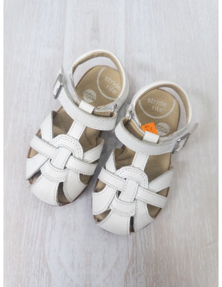 sandalias blancas