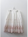 set falda y blusa de lino con detalles de flores rosadas