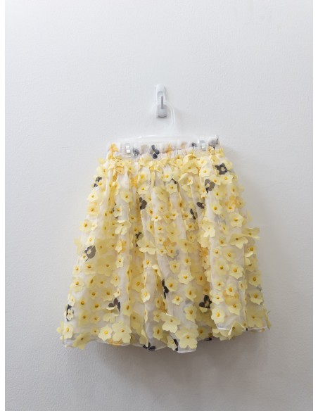 top y falda de margaritas