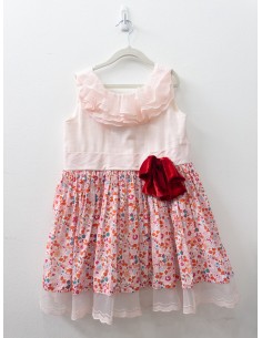 vestido top de lino palo rosa y falda de flores naranjas rosadas y turquesas con lazo rojo velvet