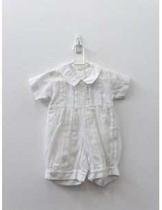 enterizo blanco  con detalle en pecho